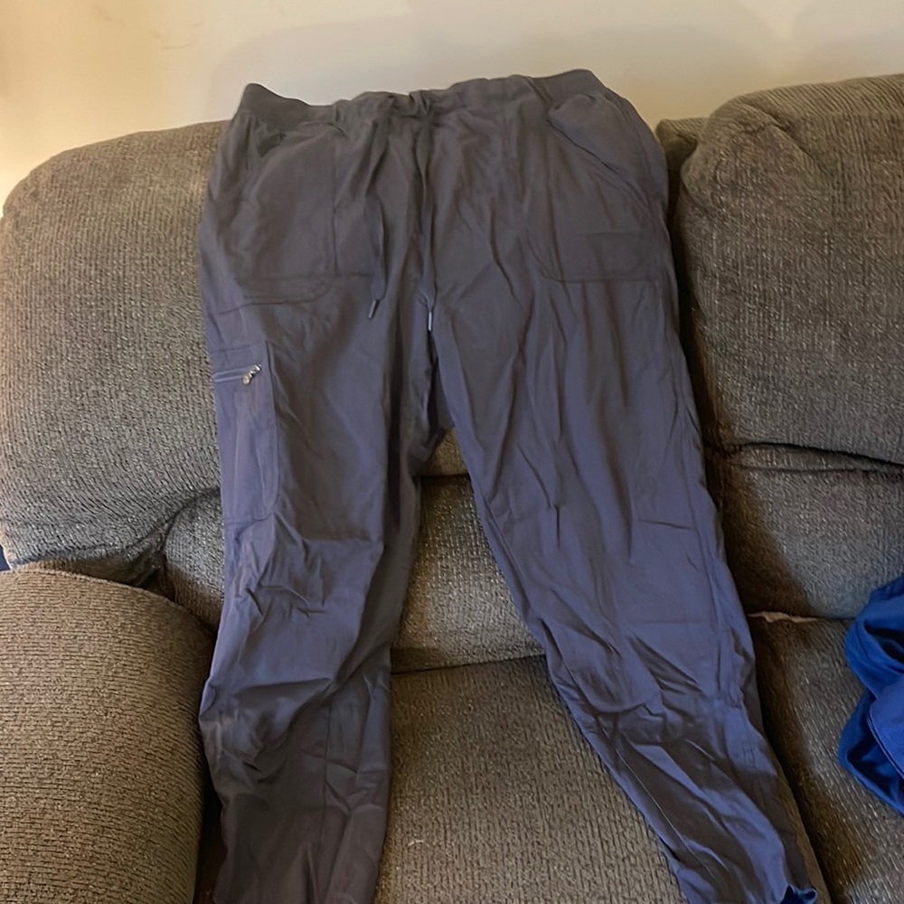 Adar jogger scrub pants